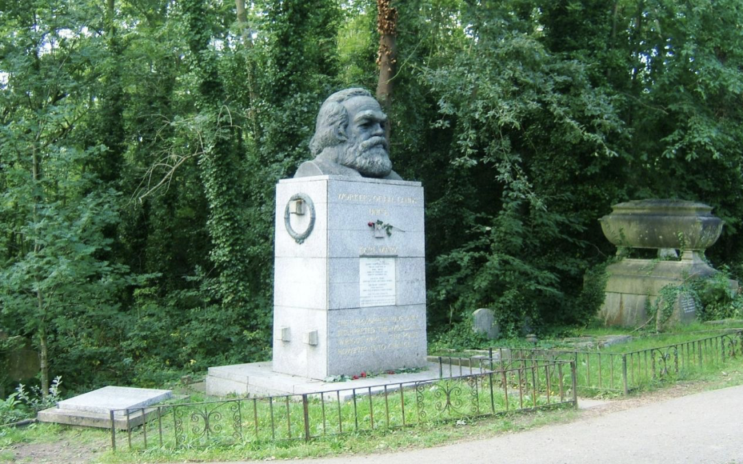 在马克思墓前的讲话